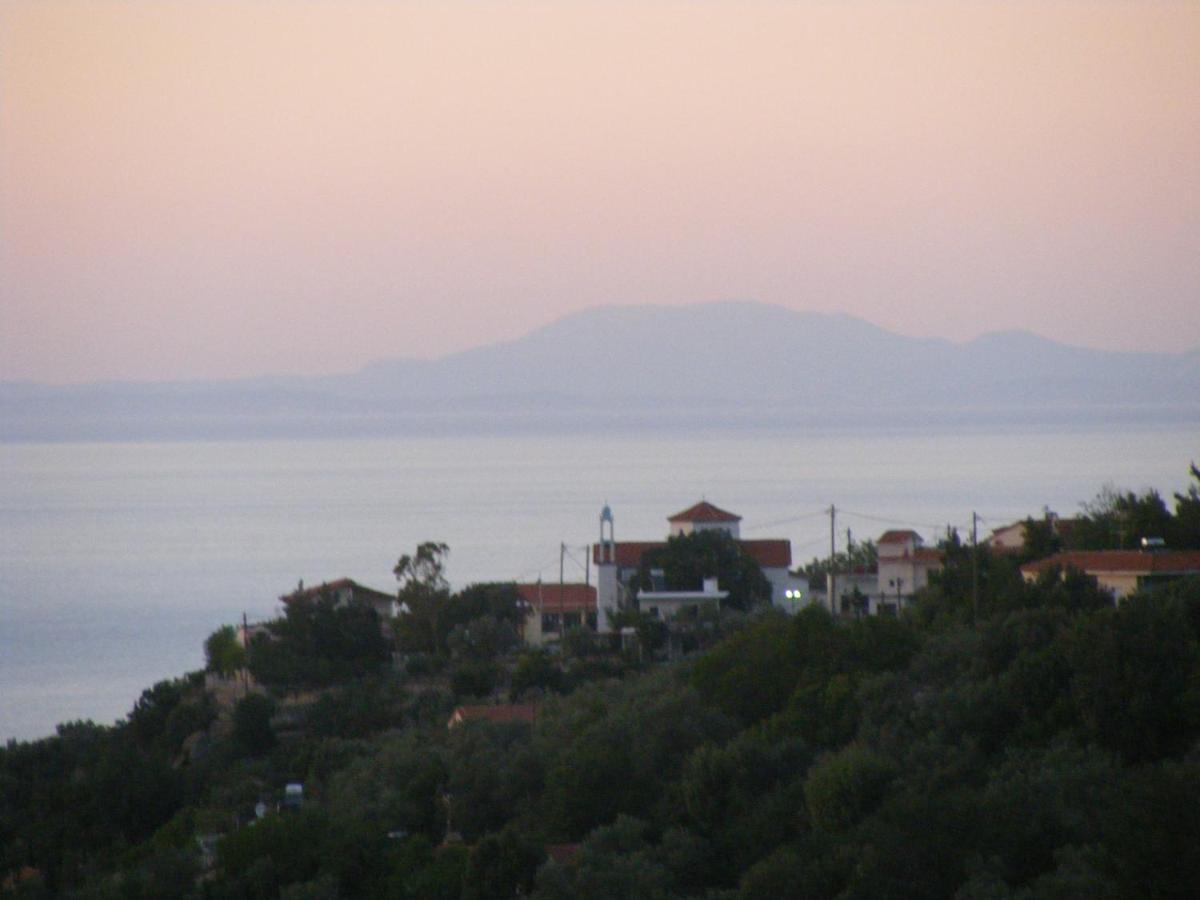 Eri Rooms To Let Raches (Ikaria) Exterior foto