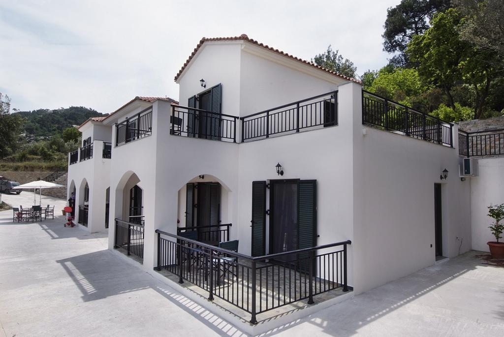 Eri Rooms To Let Raches (Ikaria) Exterior foto